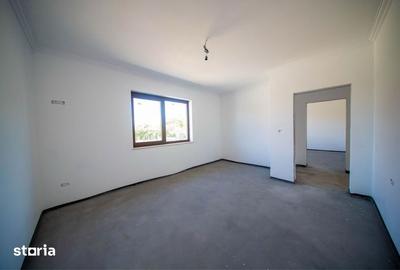 Casă cu 4 camere cu Teren 150 Mp în Central - 4