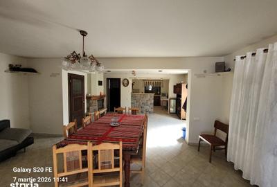 Casă cu 4 camere cu Teren 1200 Mp în Sadu - 4