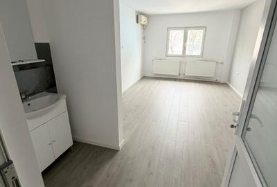 Birou, de 22 mp, în 1 Decembrie 1918 - 2