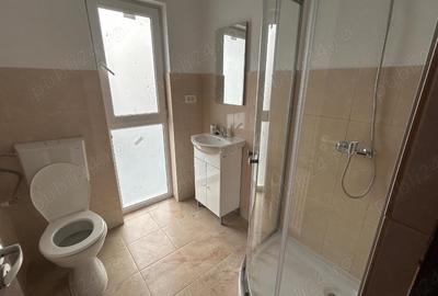 Casa singur curte nou , P+1 la parc ?i Lac - 3