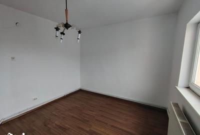 Apartament cu 3 camere decomandat în Central - 6