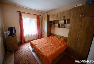 Casă cu 7 camere cu Teren 4000 Mp în Conacu - 2