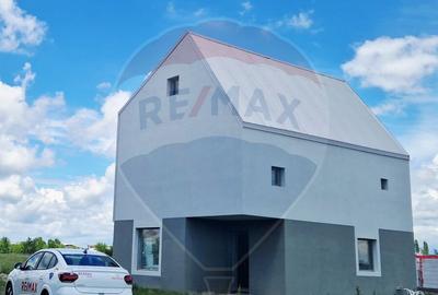 Casa / Vila - 132,5 mp , teren - 264 mp / zona Carcea - 20