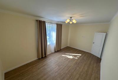 Vand apartament 2 camere, decomandat, zona centrala f linistita! - 2
