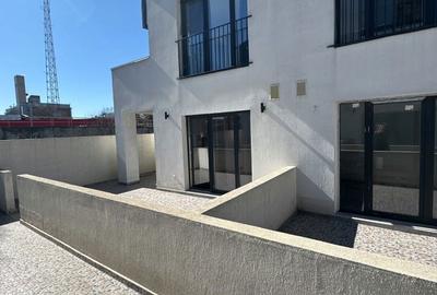 Casă cu 5 camere cu Teren 100 Mp în Chiajna - 2