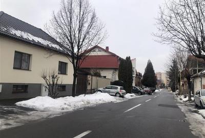 Judetean, Casa 3 Camere, Decomandat, Modern, Curte, Parcare - 21