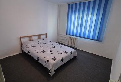 Apartament cu 3 camere decomandat, mobilat în Timpuri Noi