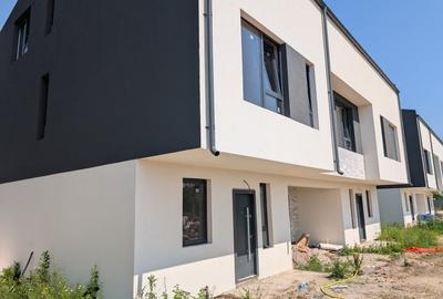 Casă individuală cu 4 camere cu Canalizare în Otopeni - 1