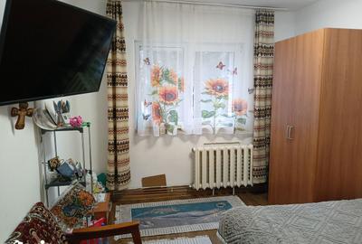 Apartament cu 3 camere decomandat în Grigorescu - 1