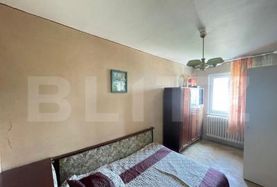 Apartament cu 2 camere semidecomandat în Craiovița Nouă