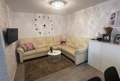 Apartament cu 4 camere decomandat în Găești - 8