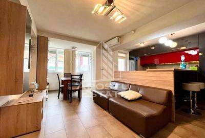 Apartament cu 3 camere semidecomandat în Central