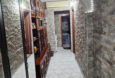 Apartament cu 3 camere decomandat în Tomis Nord - 2