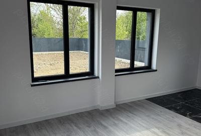 Casă cu 3 camere cu Teren 400 Mp în Șerbănești - 10