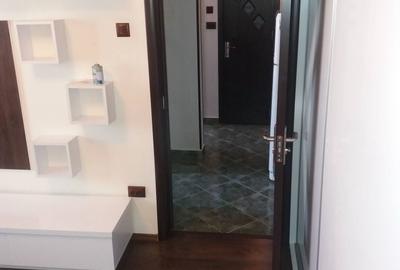 Apartament cu 2 camere decomandat în Teiul Doamnei - 2
