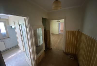 Apartament 2 camere , strada Letea - 5