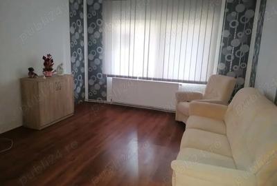 Apartament 3 camere, decomandat, str. Aurel Vlaicu - HATEG - 1