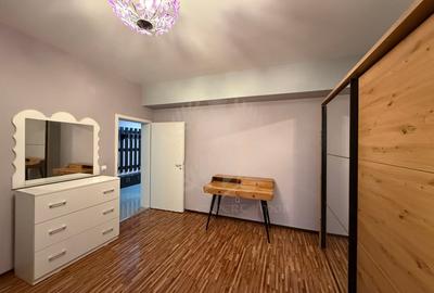 Apartament cu 3 camere decomandat, mobilat în 9 Mai - 7
