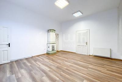 Apartament cu 3 camere semidecomandat, mobilat în Central - 2