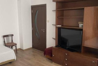 Garsoniera zona Florilor - 1