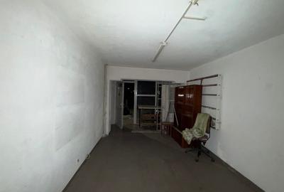 Apartament cu 4 camere decomandat în Central - 3