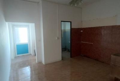 Garsonieră nedecomandată în Podgoria - 11