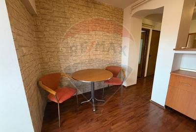 Apartament cu 3 camere de inchiriat - 9