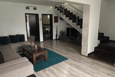 Casă cu 4 camere cu Teren 250 Mp în Geamăna - 2