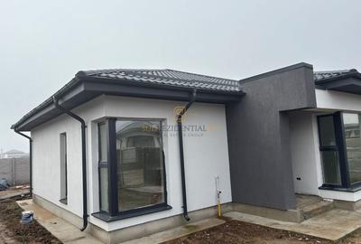 Casa individuala parter, 3 camere, disponibila imediat, teren 370 mp - 2