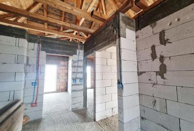 Casă cu 5 camere în Central - 1