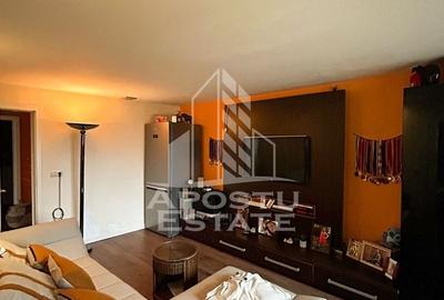 Apartament cu 4 camere semidecomandat, mobilat în Sud - 2