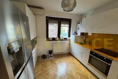 Splaiul Unirii Vila P+1+M, Mobilata si Utilata - 4 camere, 2 bai - 3