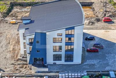 Spațiu comercial, de 2,351 mp, în Mărișelu - 2