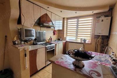 Apartament cu 3 camere semidecomandat în Central - 6