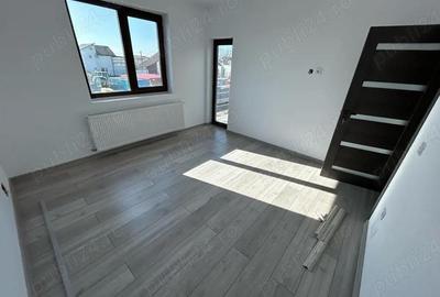 Casă cu Canalizare în Geamăna - 1