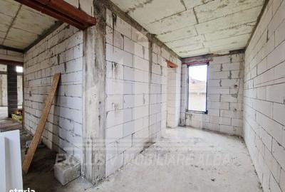 Casă cu 3 camere cu Teren 2712 Mp în Periferie - 3