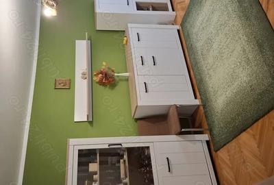 Vand apartament cu 3 Camere zona Soarelui - 1