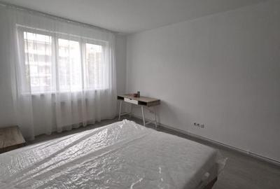 Apartament cu 2 camere semidecomandat în Progresul