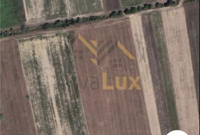 Teren de 698 mp, în Exterior Vest - 2