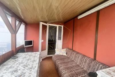 Casă cu 4 camere cu Canalizare în Central - 3