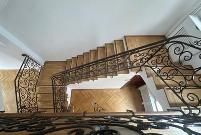 Casă individuală cu 7 camere cu Canalizare în Floreasca - 3