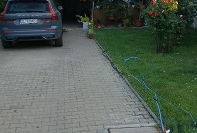 Casă cu 4 camere în Mofleni