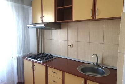 De inchiriat Garsoniera decomandata cf 1, spatioasa, metrou Timpuri Noi - 1