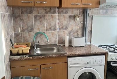 Garsiera de inchiriat in Constanta, utilata, mobilata, balcon, central pe Gaz. Garsiera de inchiriat in Constanta, utilata, mobilata, balcon, central pe Gaz. - 6