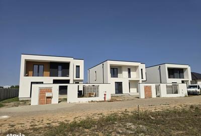 Casă cu 4 camere în Sânmartin - 10