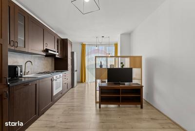 Apartament cu 3 camere, mobilat în Malul Mureșului
