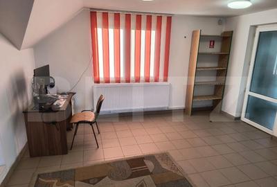 Spa?iu comercial multifunc?ional cu etaj, 104 mp, zona Bur - 5