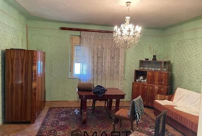 Casă cu 9 camere cu Canalizare în Râu Sadului - 9