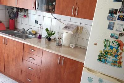Apartament cu 3 camere semidecomandat în Govândari - 9
