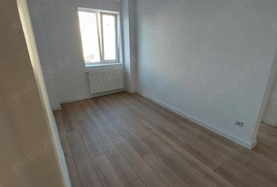 Apartament cu 4 camere decomandat în Central - 1